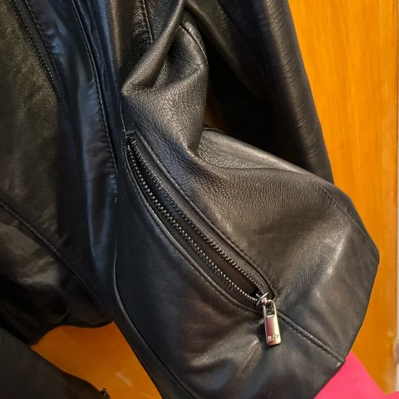 Vintage Butter Jones New York Women’s 100% Black Leather Lined Moto Jacket Large - Picture 2 of 16